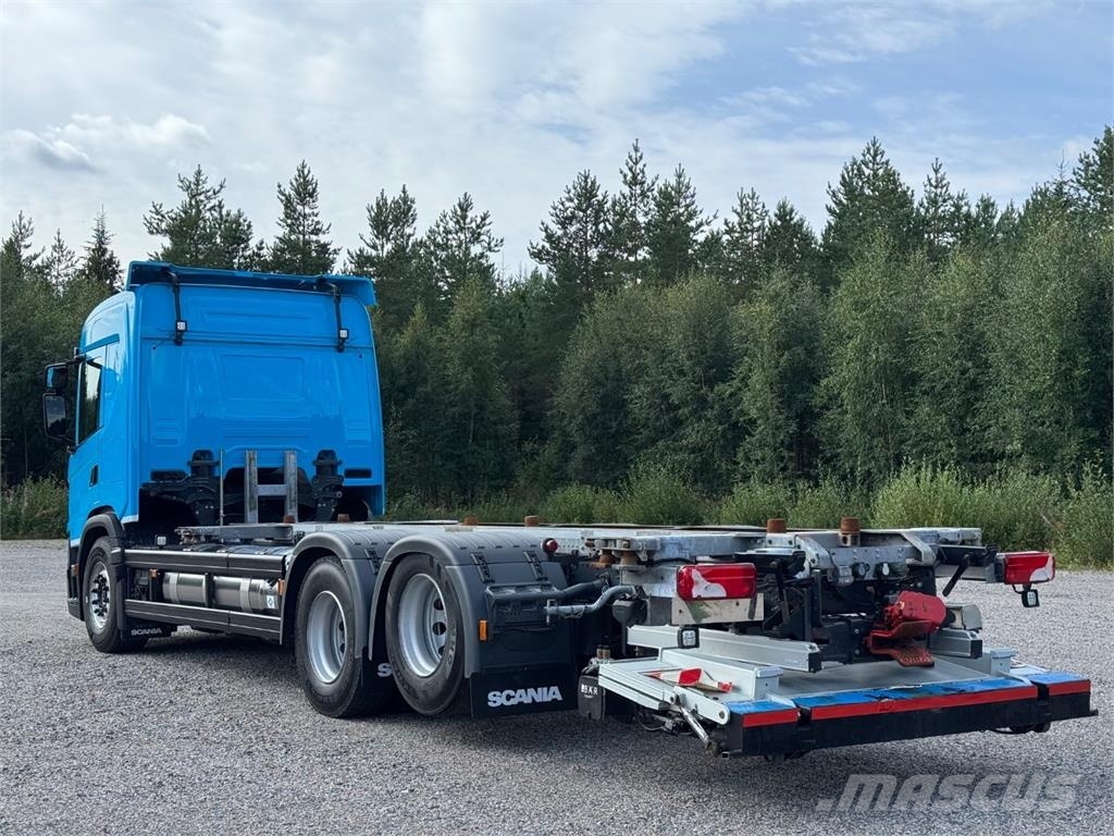 Scania G410 LNG/LBG 6x2 Smagās mašīnas ar konteineriem