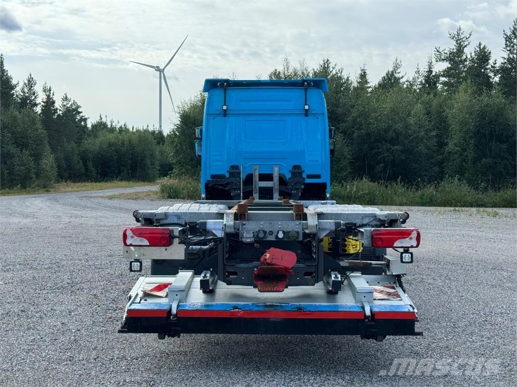 Scania G410 LNG/LBG 6x2 Smagās mašīnas ar konteineriem