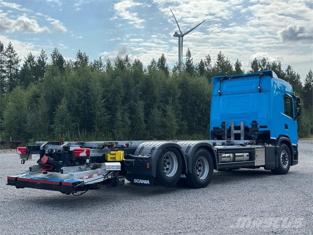 Scania G410 LNG/LBG 6x2 Smagās mašīnas ar konteineriem