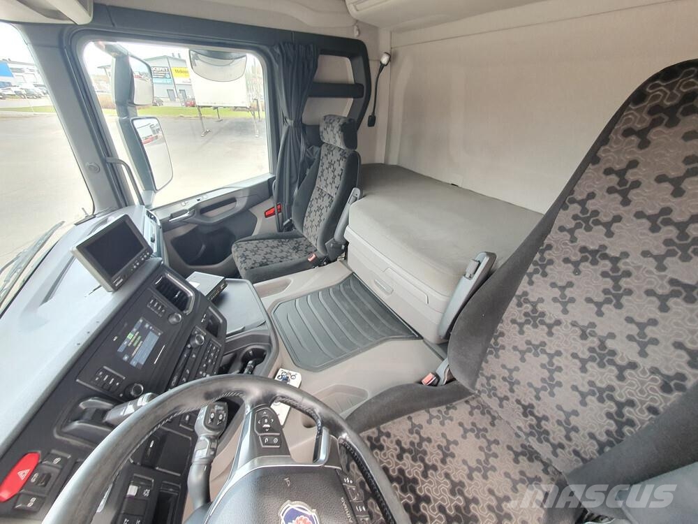 Scania G500 6x2 -18 Camiones elevadores de gancho