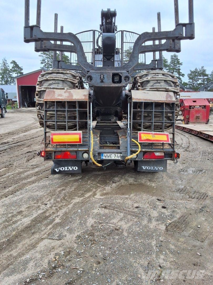 Scania Övriga 3-aks ohjaava Semirremolques de carga baja