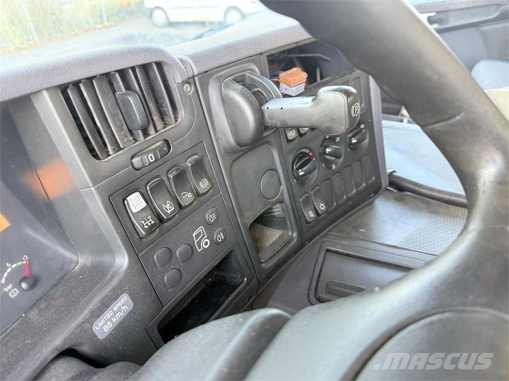 Scania P 420 8x4 Kipper