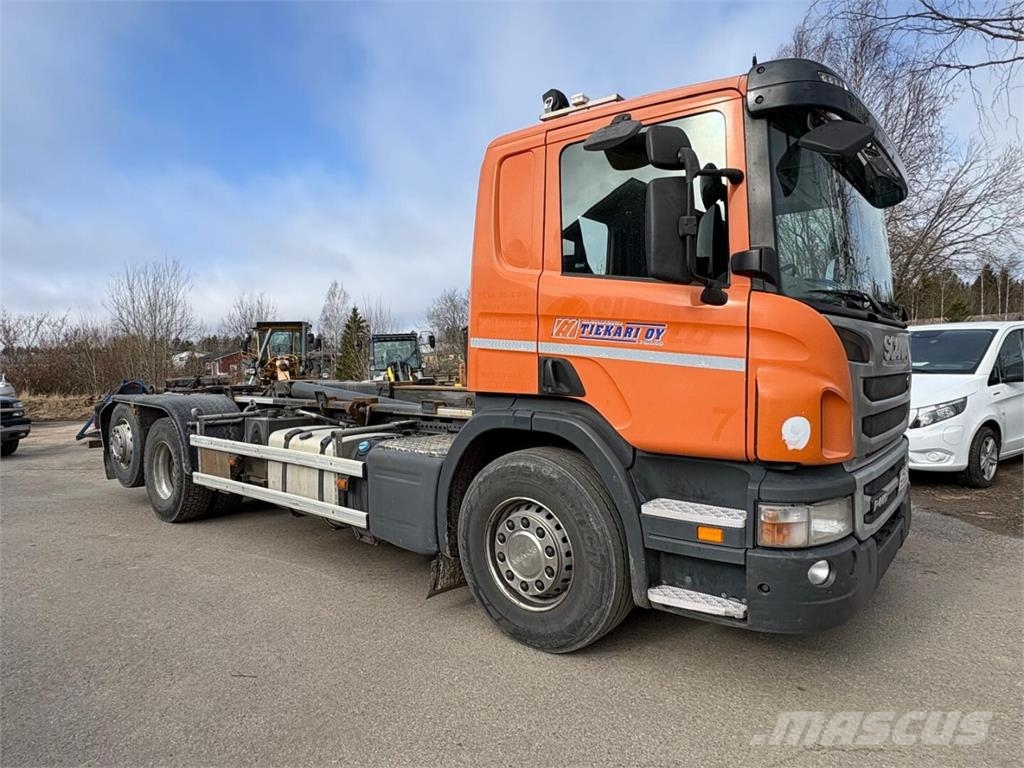 Scania P 440 6x2 Camiones elevadores de gancho