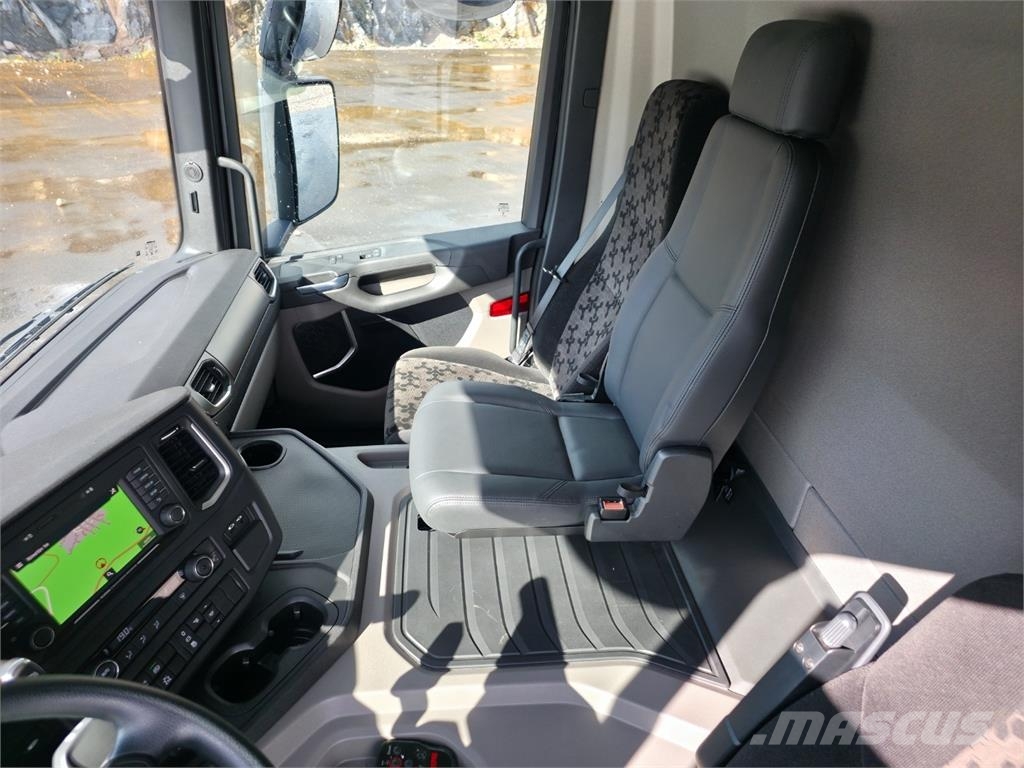 Scania P280 CNG 4x2 Furgons