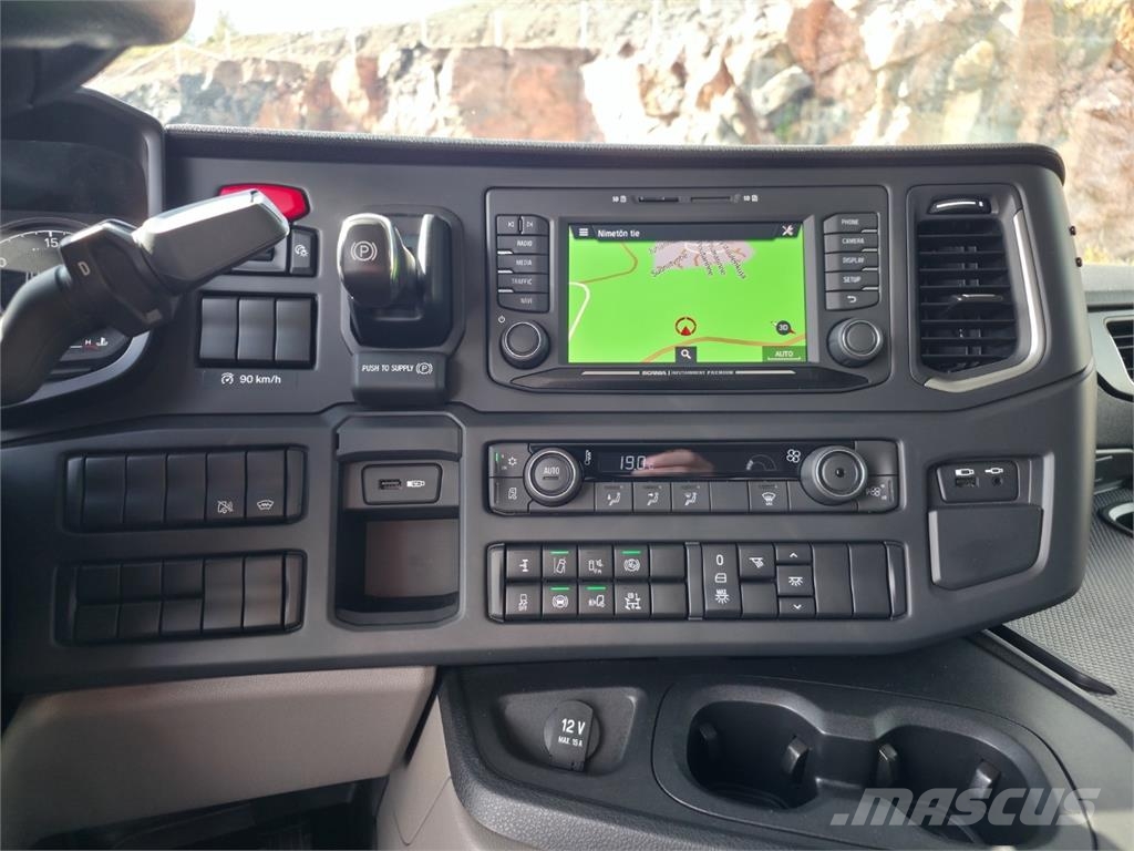 Scania P280 CNG 4x2 Furgons