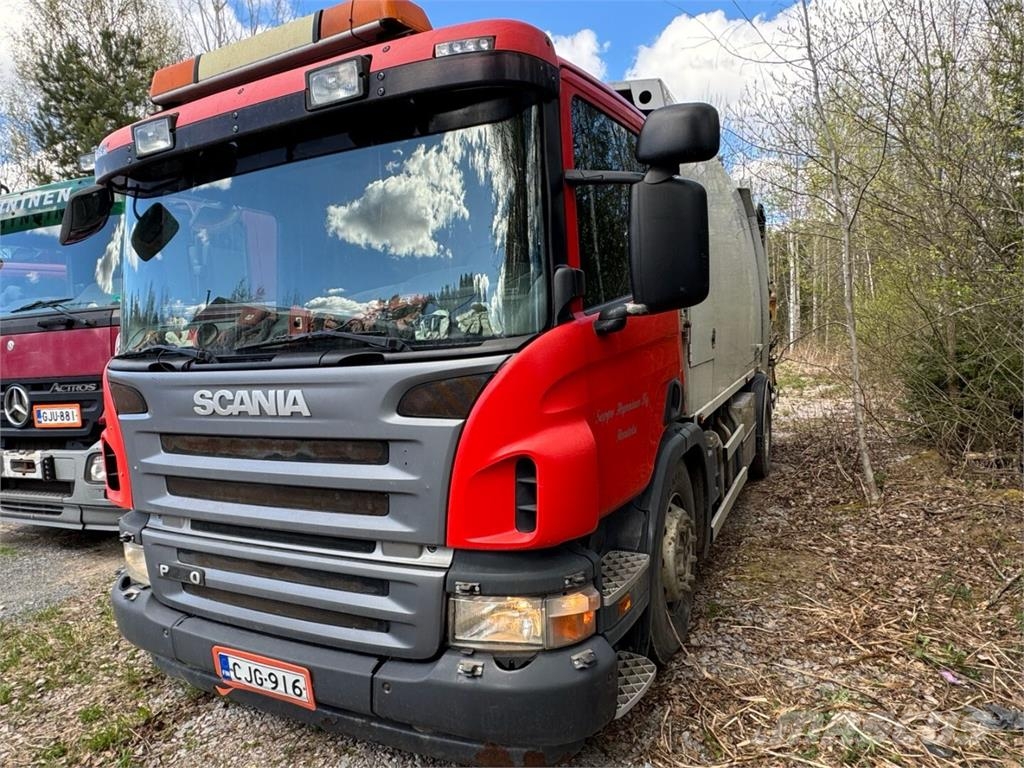 Scania P310 ja P270 ja P94 Otros camiones