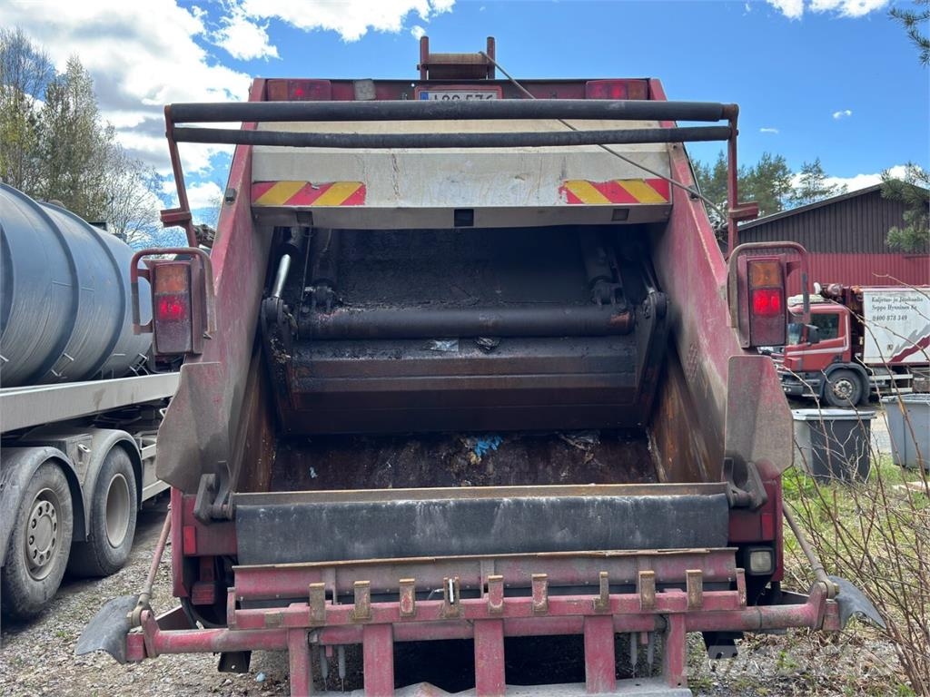 Scania P310 ja P270 ja P94 Otros camiones