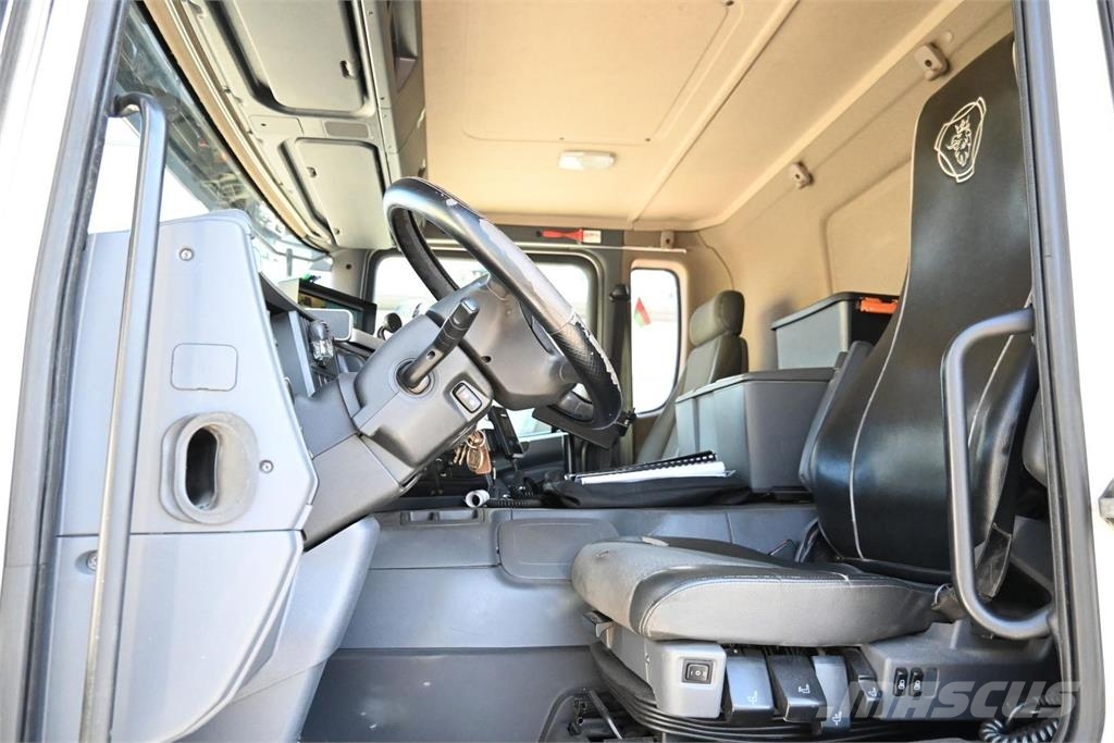Scania P320 4x2 EUR-MARK ADR Drugi tovornjaki