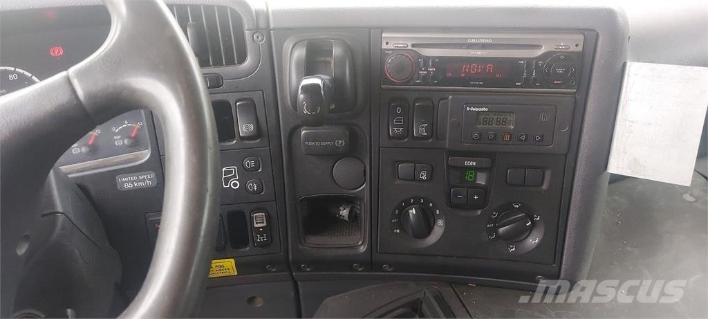 Scania P340 Lastbil med kran