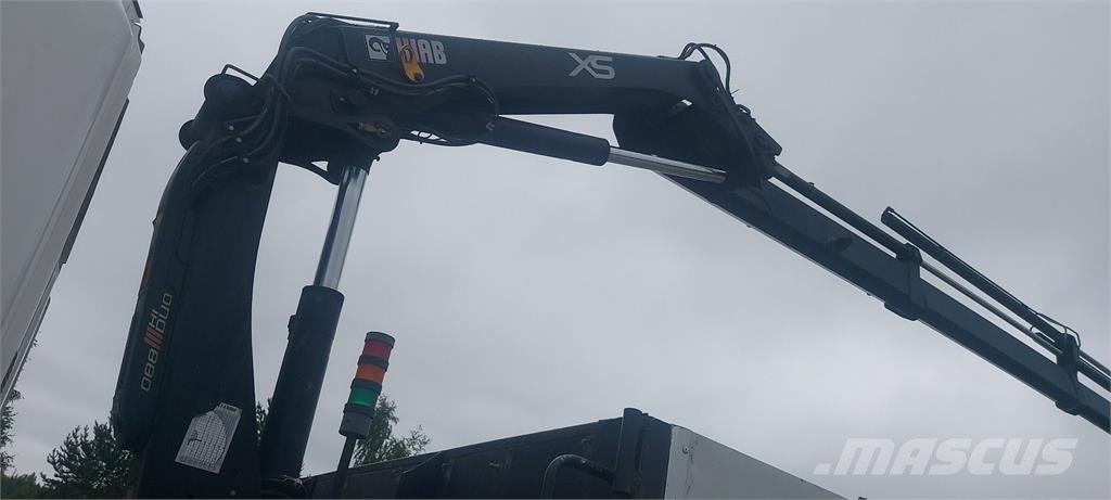 Scania P340 Lastbil med kran