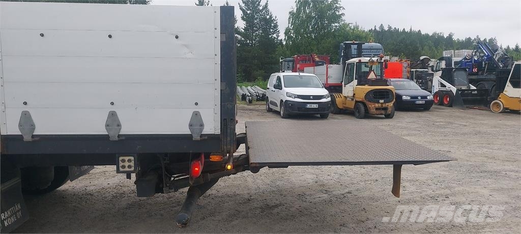 Scania P340 Lastbil med kran