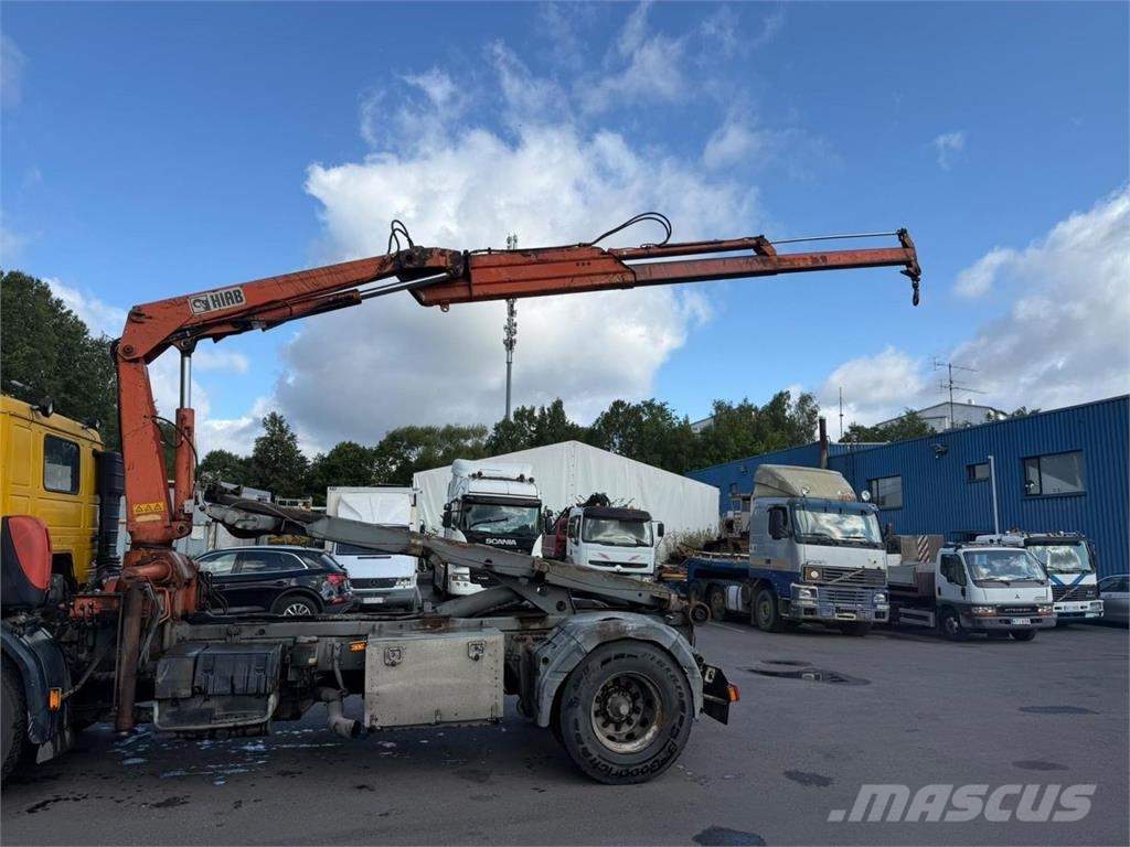 Scania P93 250 hv 4x2 Camiones polibrazo