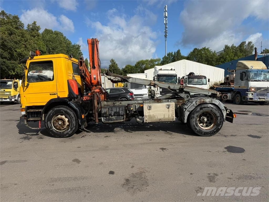 Scania P93 250 hv 4x2 Camiones polibrazo