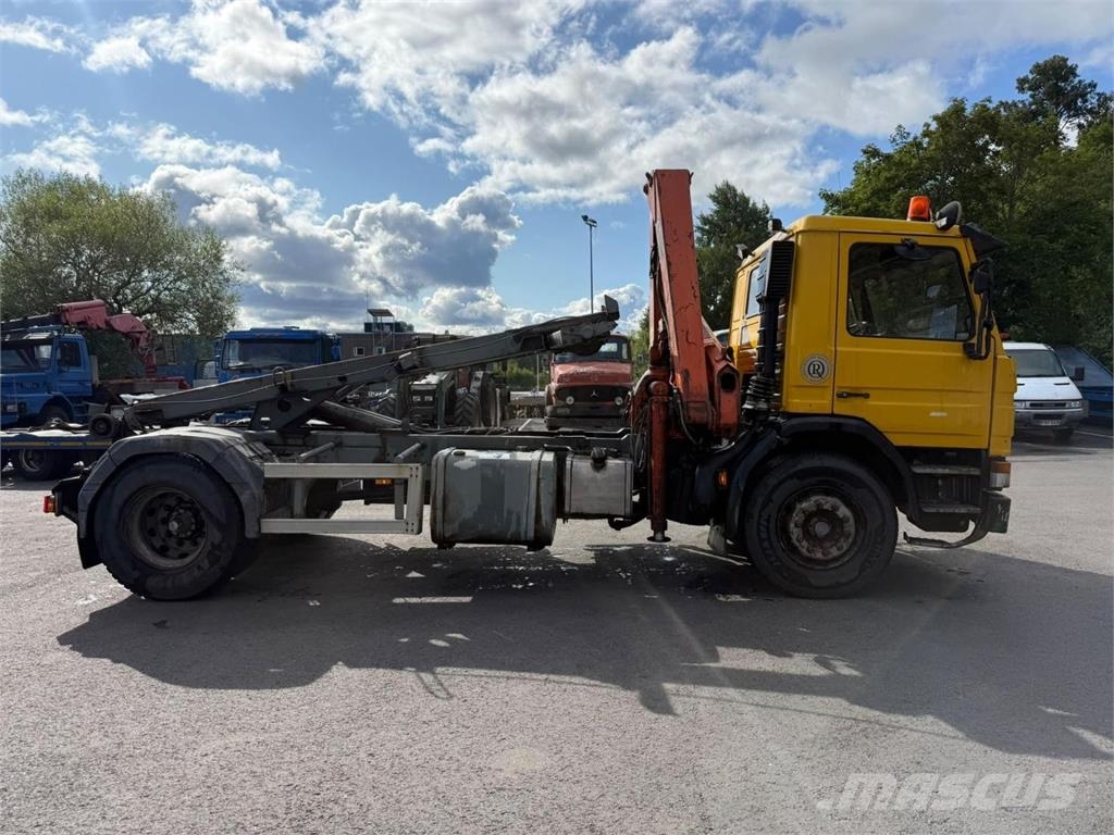 Scania P93 250 hv 4x2 Camiones polibrazo