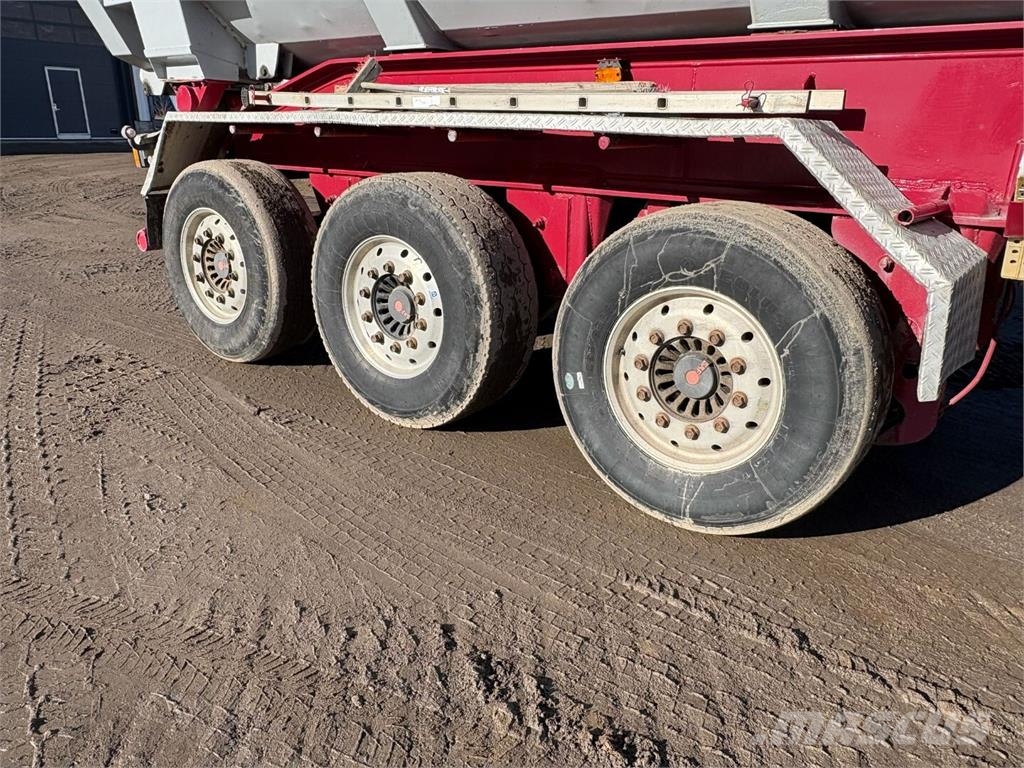 Scania R 420 6X4 Tipper trucks