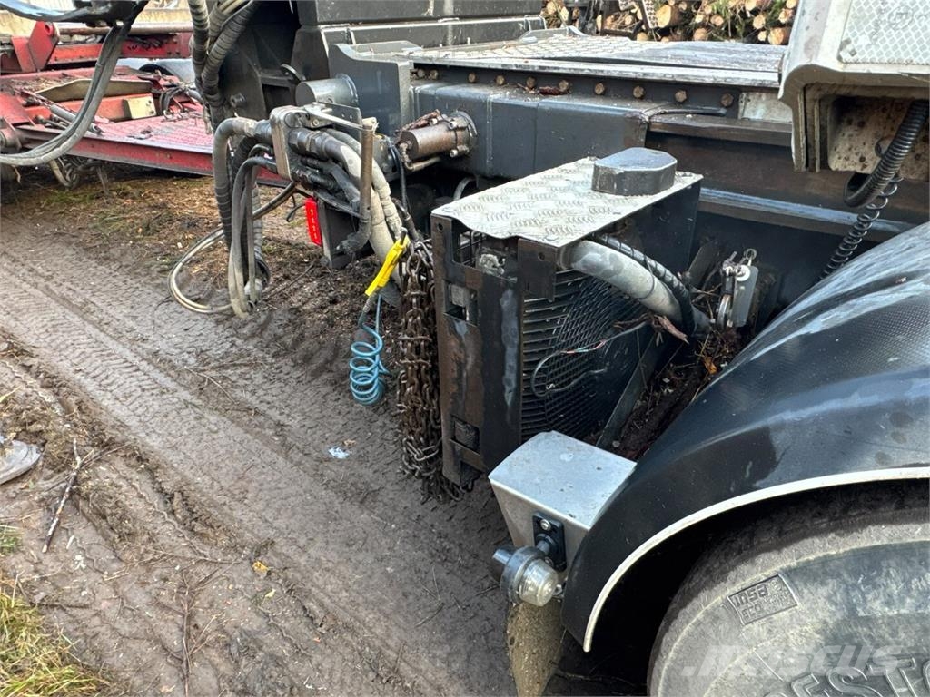 Scania R 650 Puuautot