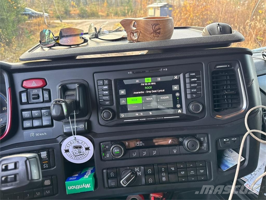 Scania R 650 Puuautot