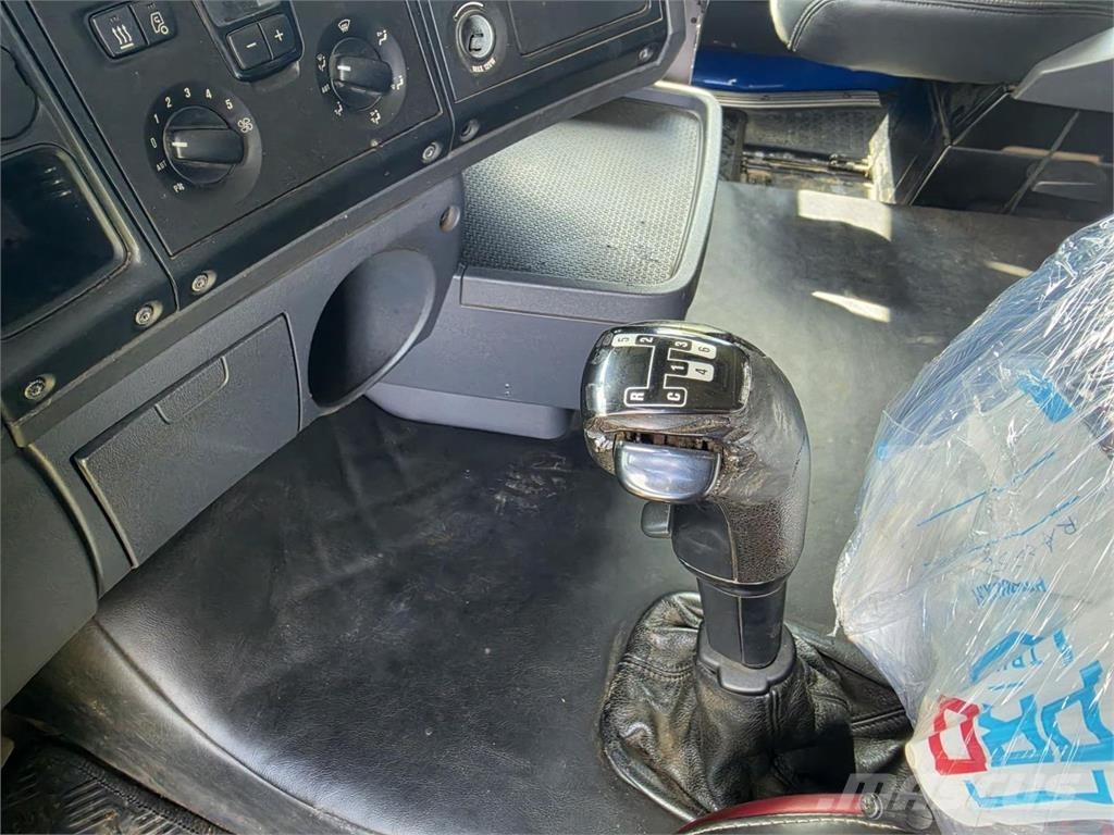 Scania R420 8X4, Meiller RK 20.70 Koukkuauto Camiones elevadores de gancho
