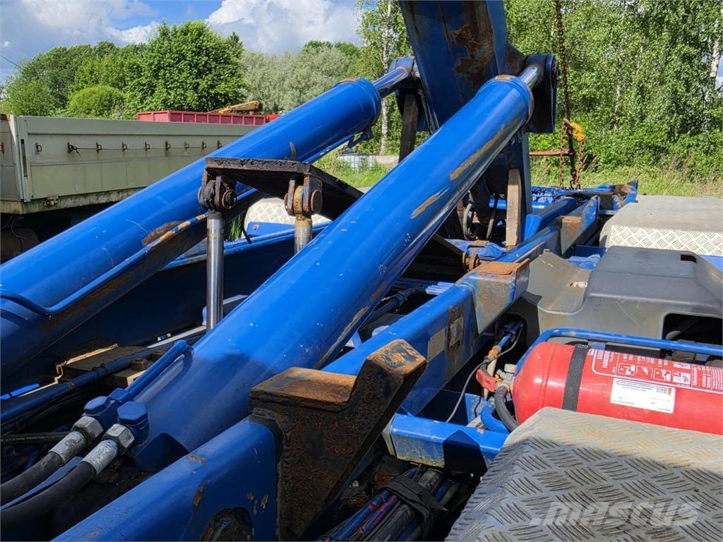 Scania R420 8X4, Meiller RK 20.70 Koukkuauto Camiones elevadores de gancho