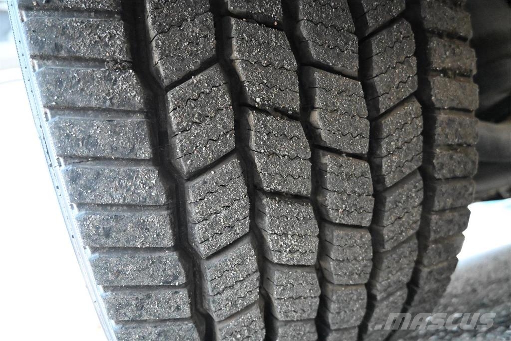 Scania R450 6x2 umpikaappi Camiones con caja de remolque