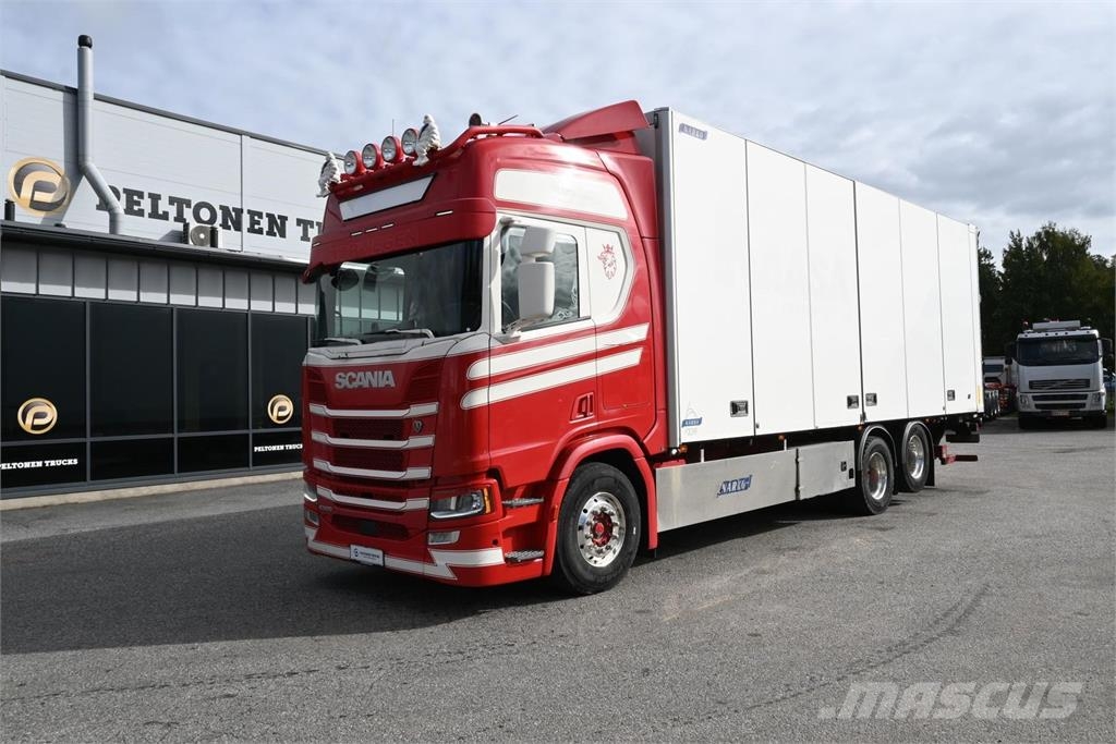 Scania R500 6x2 Bakwagens met gesloten opbouw