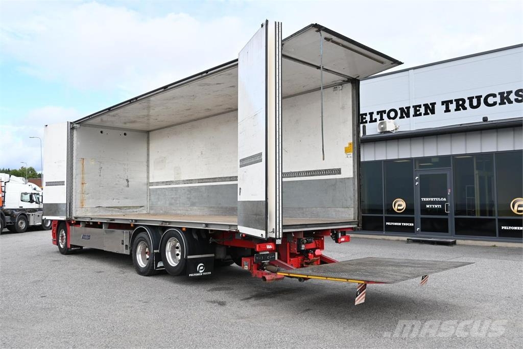 Scania R500 6x2 Bakwagens met gesloten opbouw