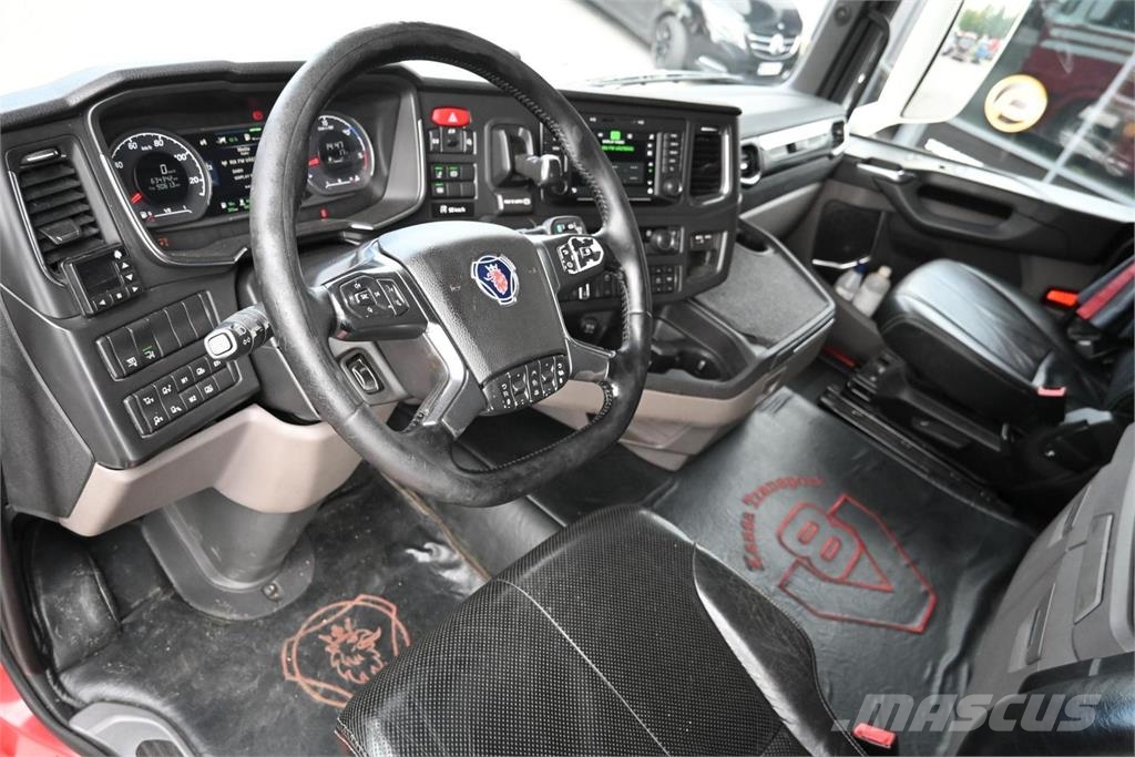 Scania R500 6x2 Bakwagens met gesloten opbouw
