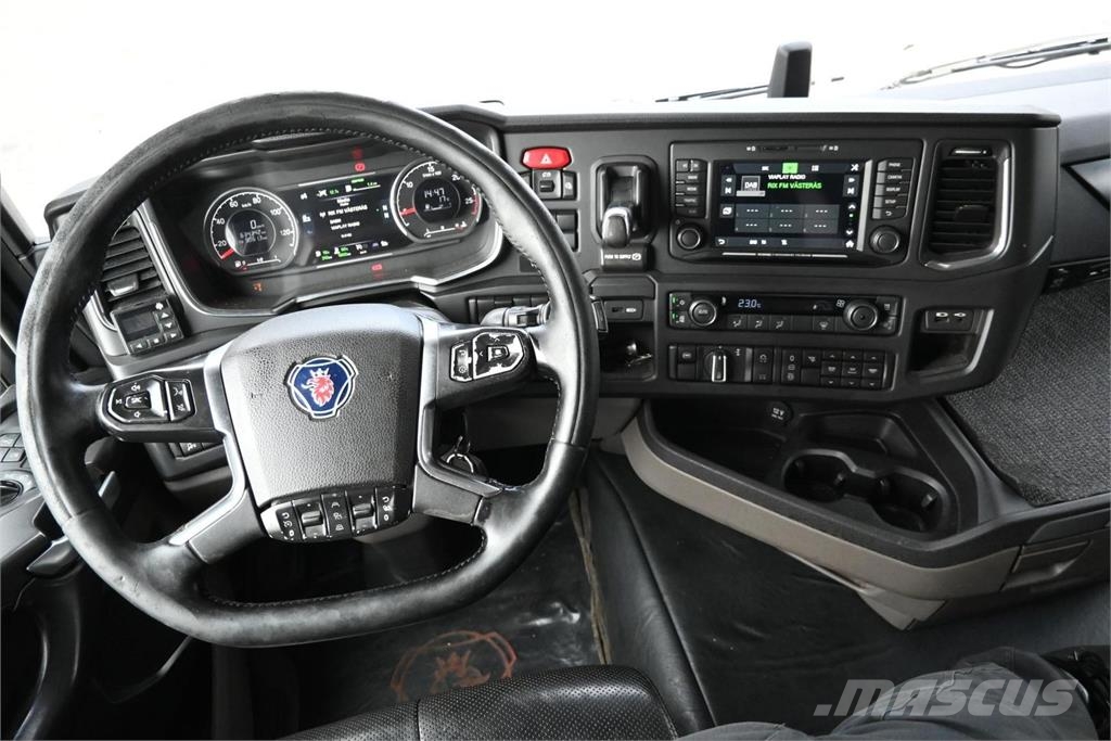 Scania R500 6x2 Bakwagens met gesloten opbouw