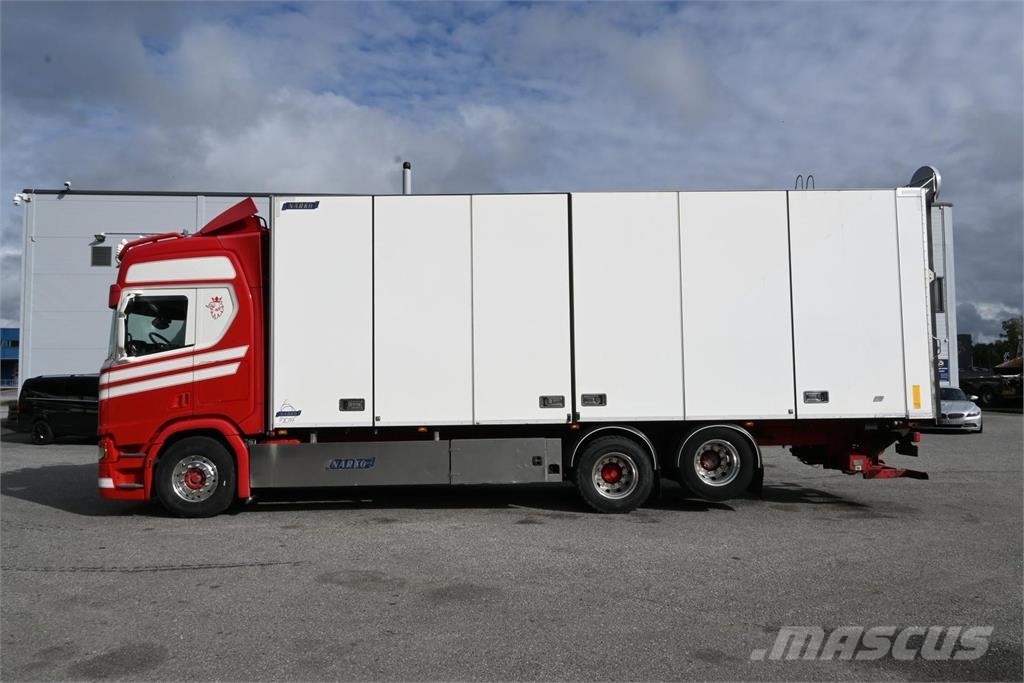Scania R500 6x2 Bakwagens met gesloten opbouw