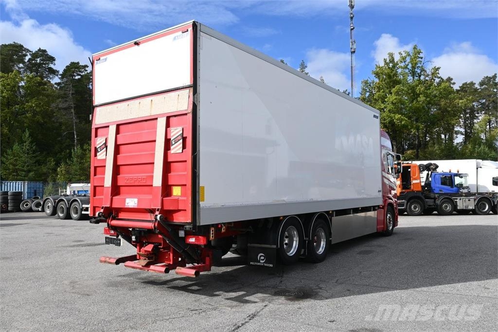 Scania R500 6x2 Bakwagens met gesloten opbouw