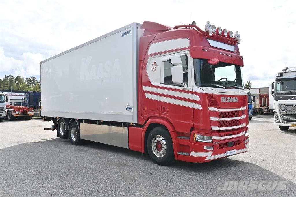 Scania R500 6x2 Bakwagens met gesloten opbouw