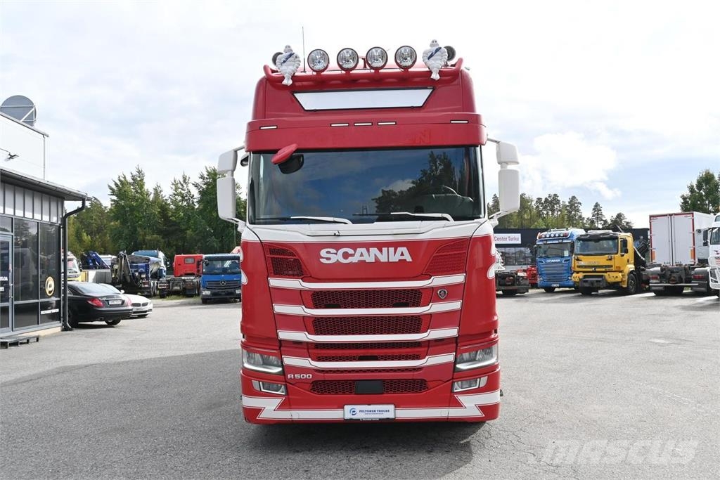 Scania R500 6x2 Bakwagens met gesloten opbouw