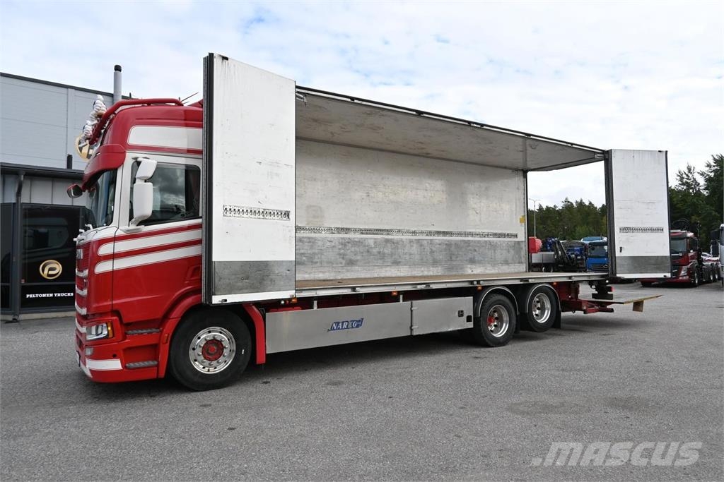Scania R500 6x2 Bakwagens met gesloten opbouw