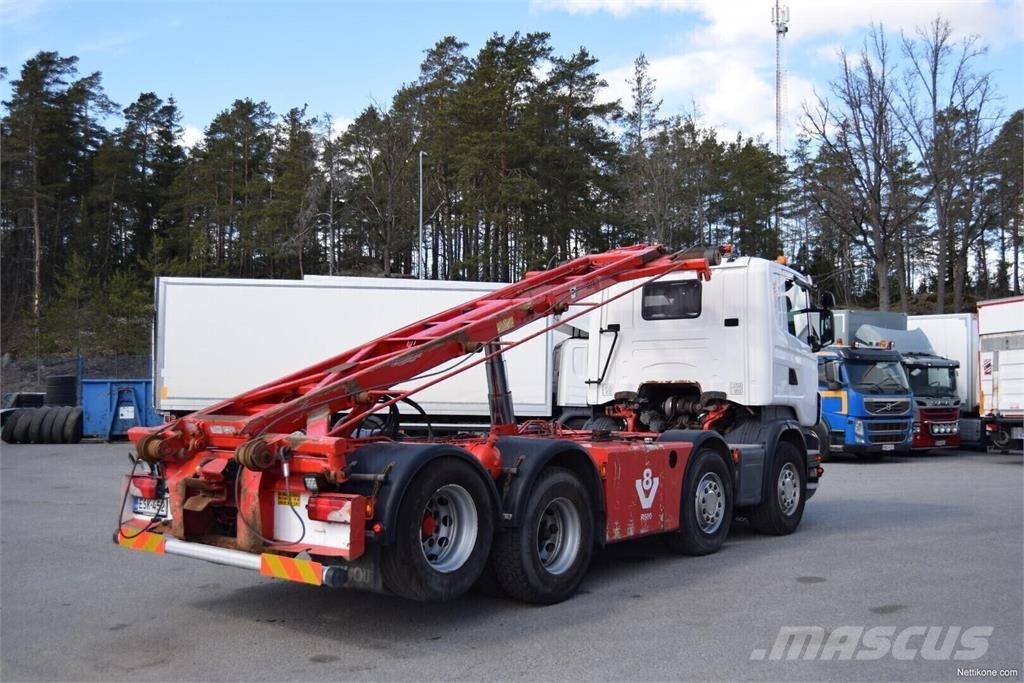 Scania R500 8x2 Vaihtolava-auto 훅 리프트 트럭