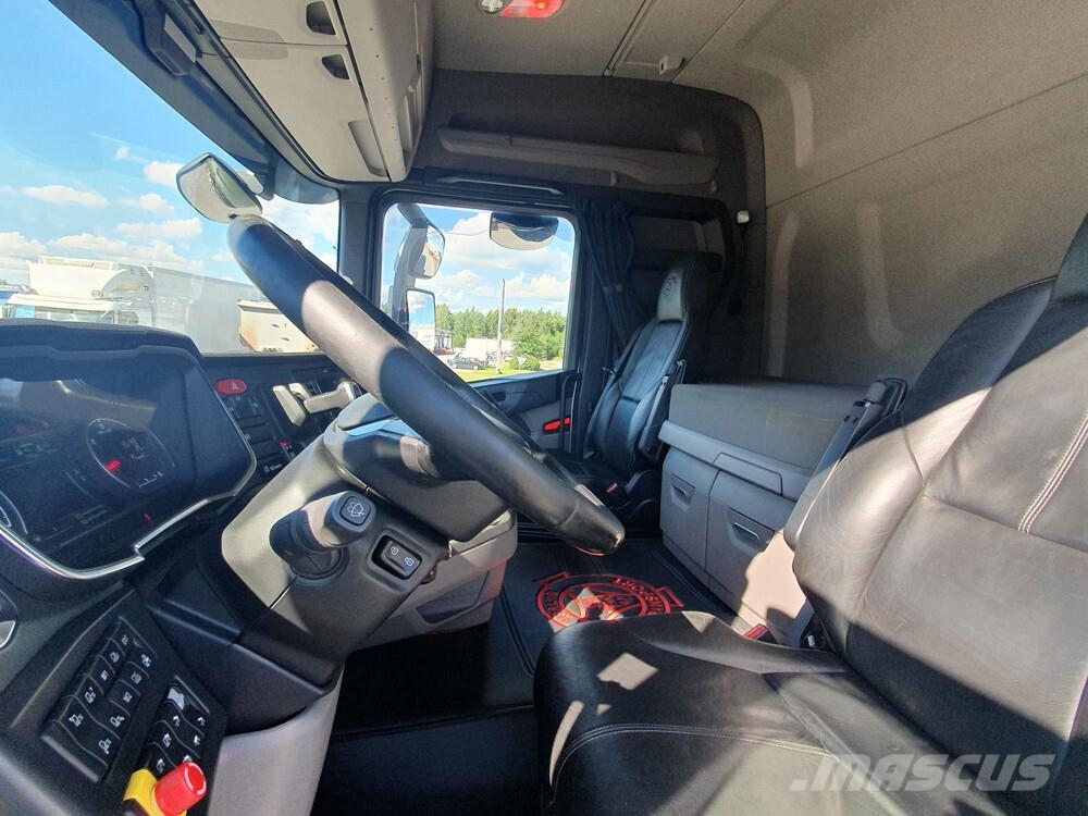 Scania R500 8x4 -19 شاحنات قلابة