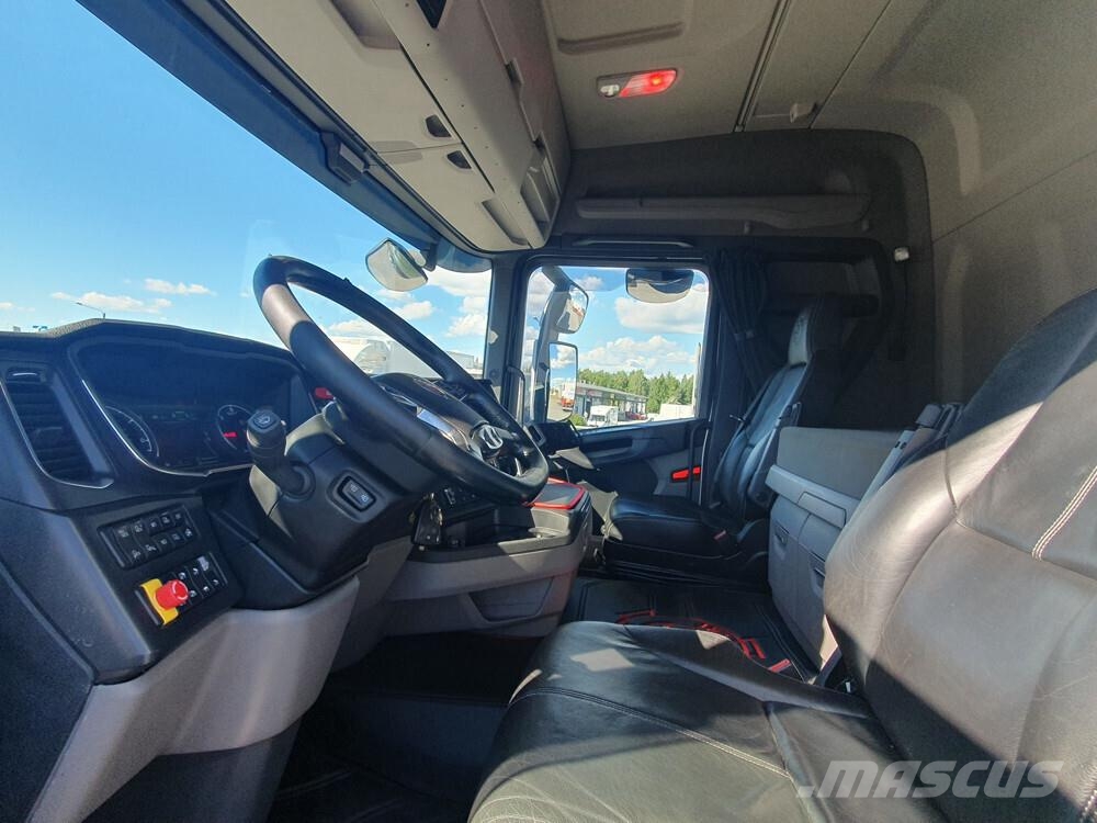 Scania R500 8x4 -19 شاحنات قلابة
