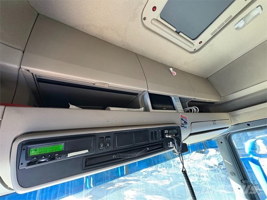 Scania R500 V8 6x2 Koukkulaitteella Hákový nosič kontejnerů