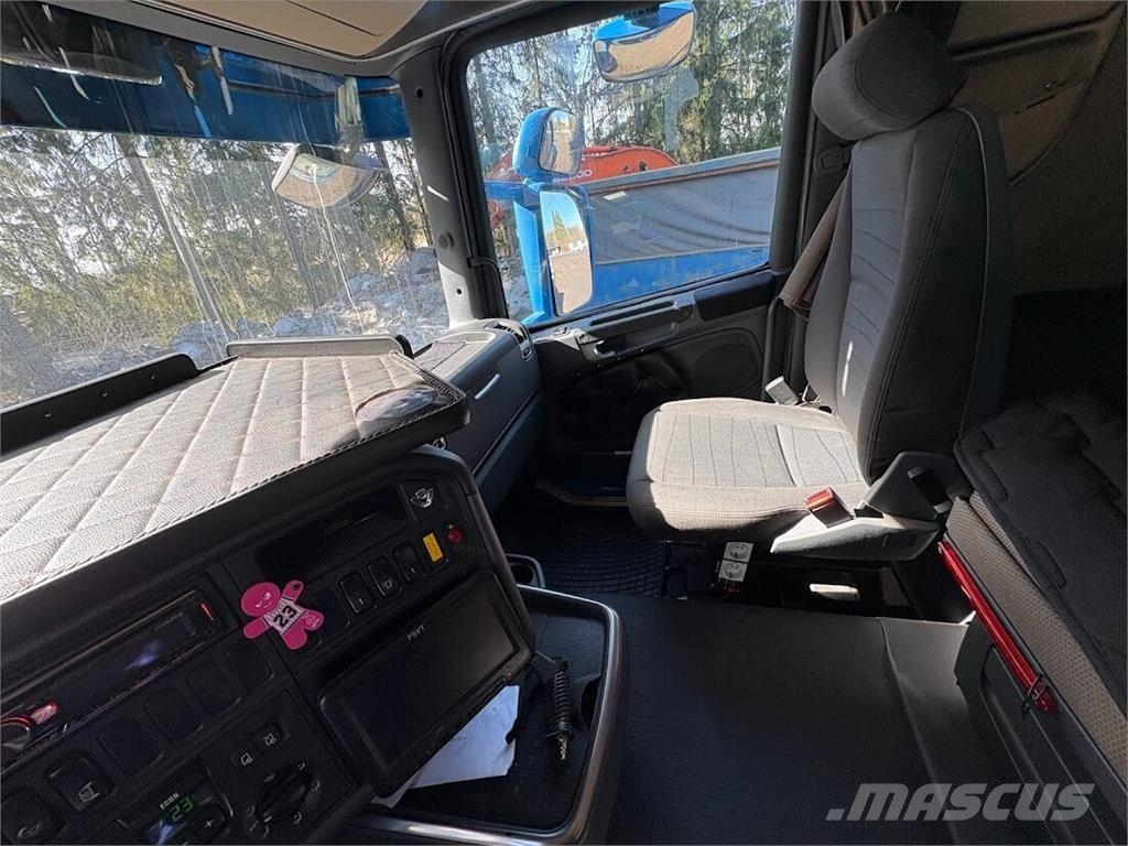 Scania R500 V8 6x2 Koukkulaitteella Hákový nosič kontejnerů