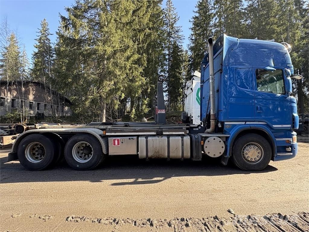 Scania R500 V8 6x2 Koukkulaitteella Hákový nosič kontejnerů