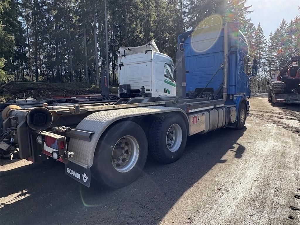 Scania R500 V8 6x2 Koukkulaitteella Hákový nosič kontejnerů