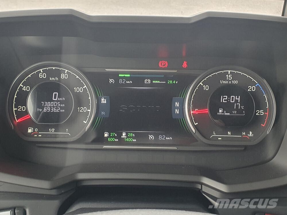Scania R540 8x4 -20 شاحنات بمقصورة وهيكل
