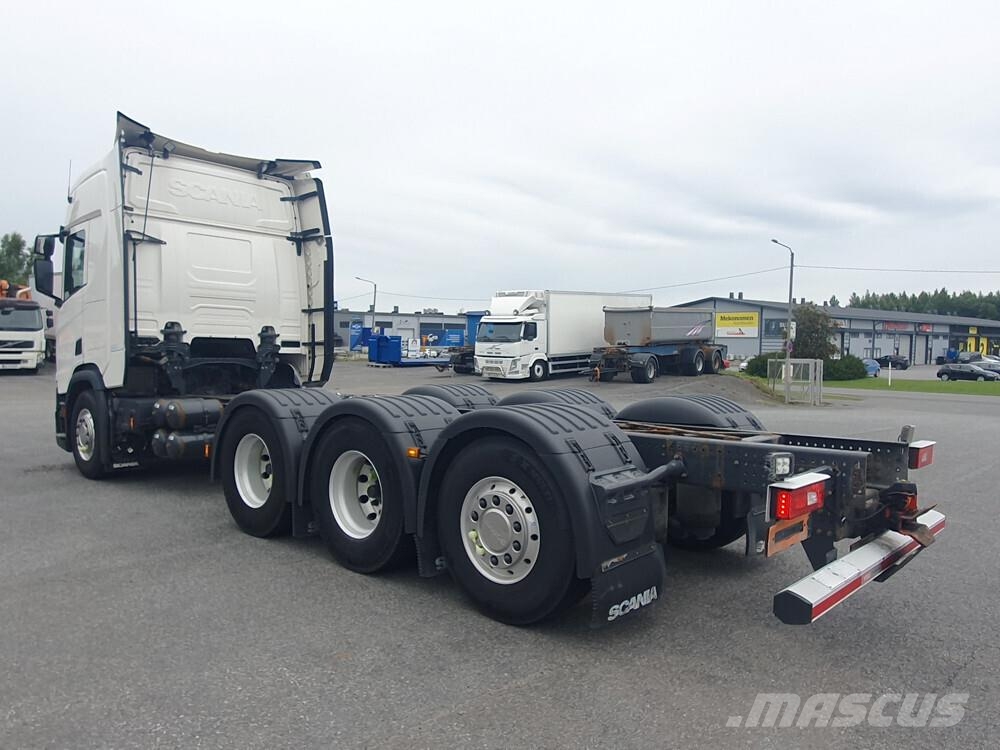 Scania R540 8x4 -20 شاحنات بمقصورة وهيكل