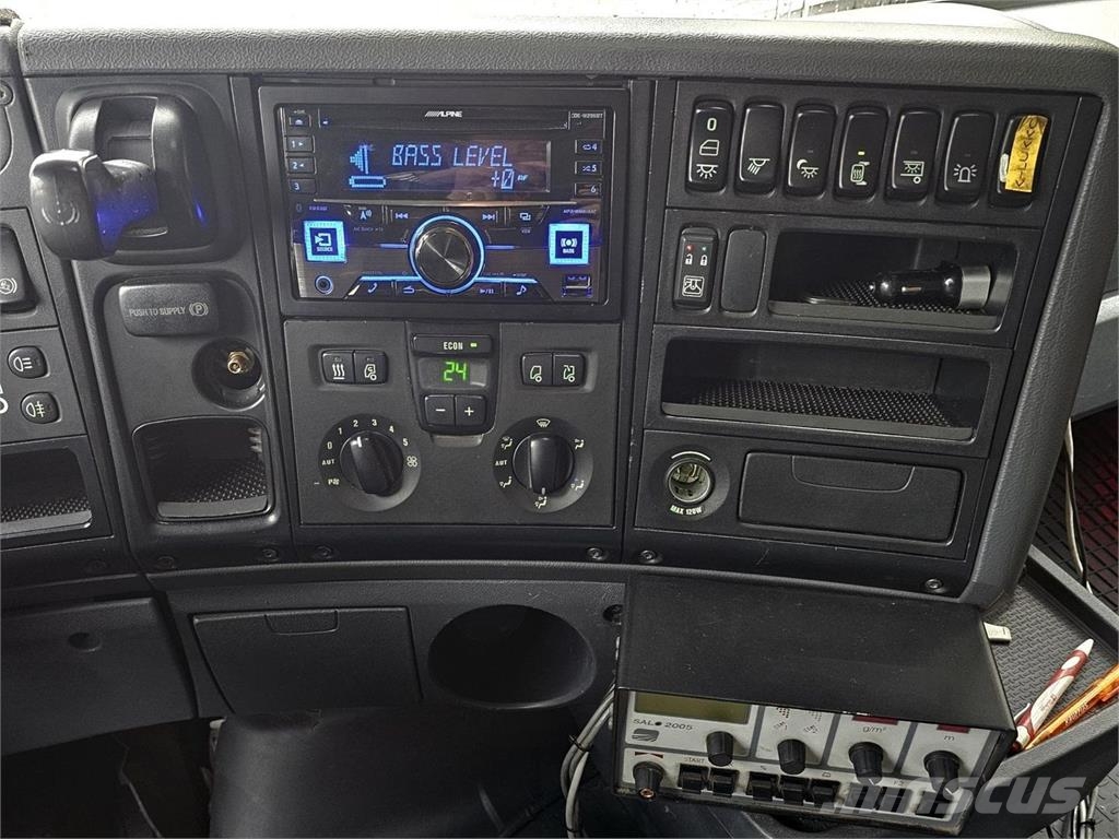 Scania R560 6x2 Munitsipaalsõidukid