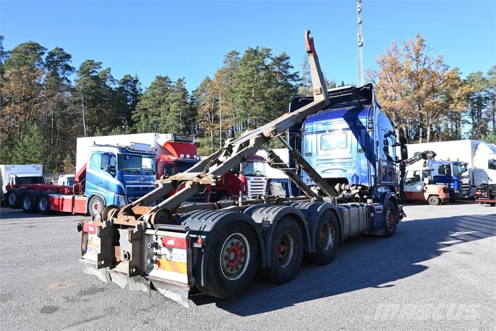 Scania R560 8x4*4 Tridem Koukkulava kuorma-autot