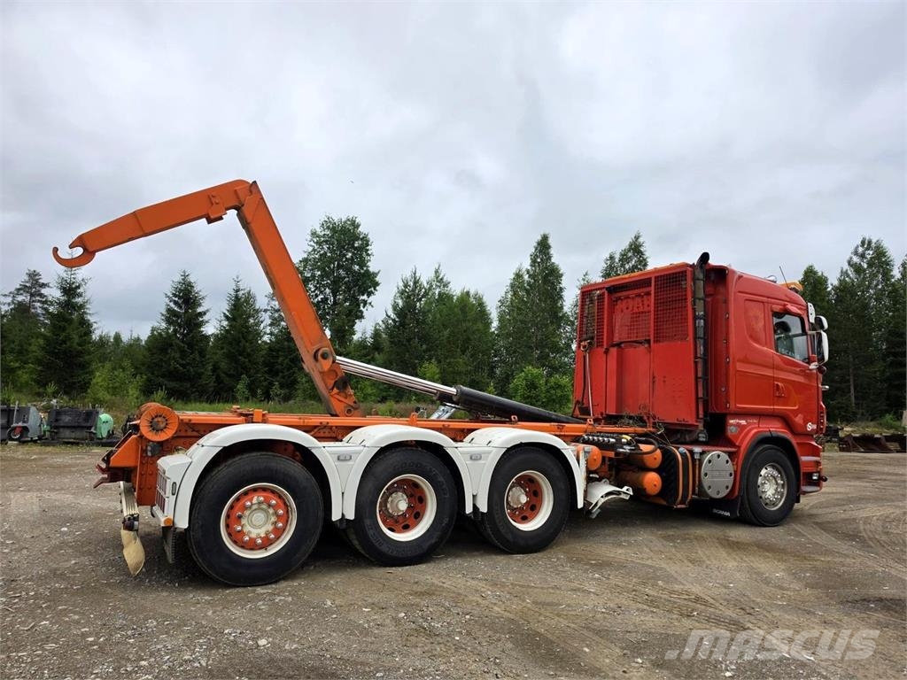 Scania R560 8X4 Tiehoitoauto Hook lift trucks