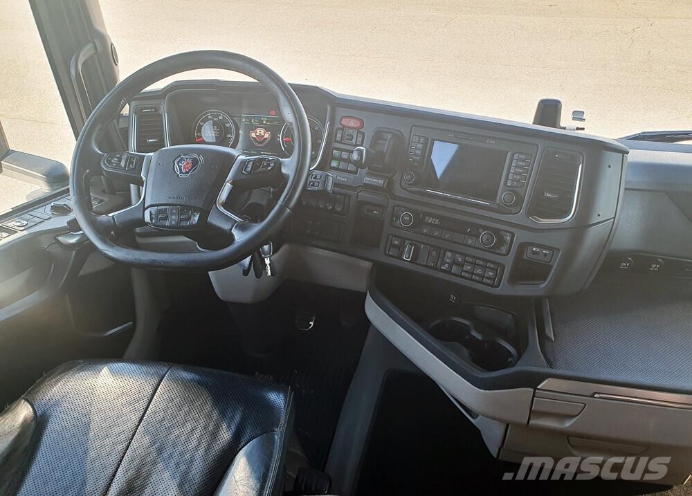 Scania R580 6x2 -19 Trekkers