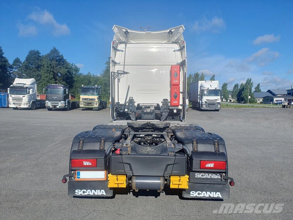 Scania R580 6x2 -19 Trekkers
