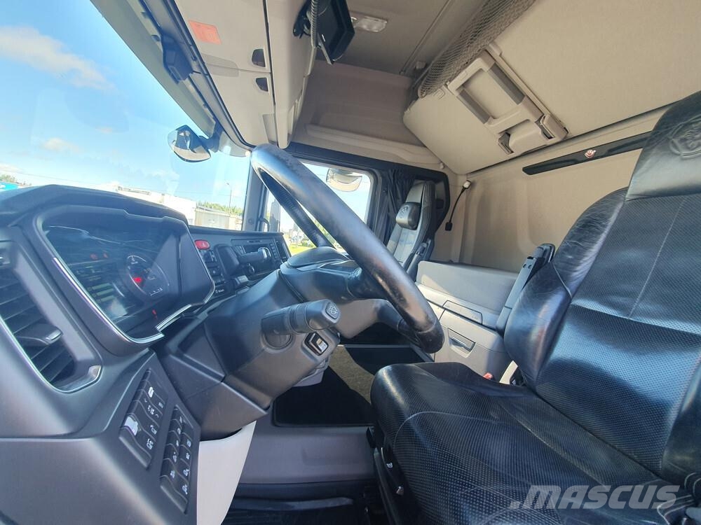Scania R580 6x2 -19 Trekkers