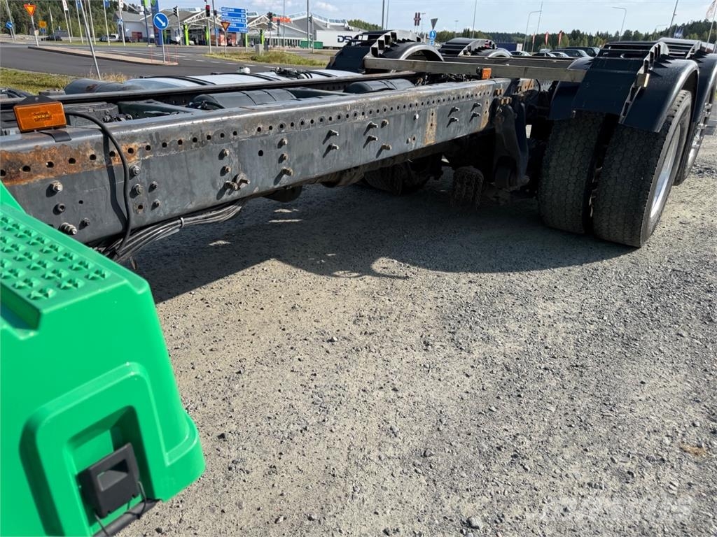Scania R580 6x2 Euro6 hidastin Camiones con chasís y cabina