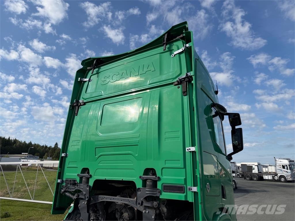Scania R580 6x2 Euro6 hidastin Camiones con chasís y cabina